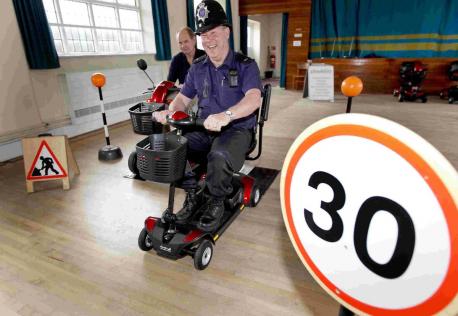 什么樣的老年代步車才是不用上牌的代步車[元亨電動(dòng)]