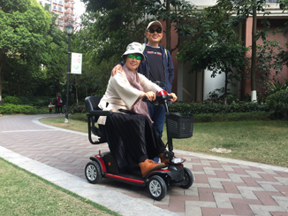 如何定位老年電動(dòng)代步車[元亨電動(dòng)]