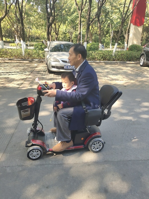有一臺元亨電動代步車陪著身邊也是一種幸福！