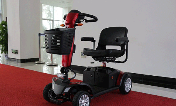 為什么要給老年人購買一部老年代步車？