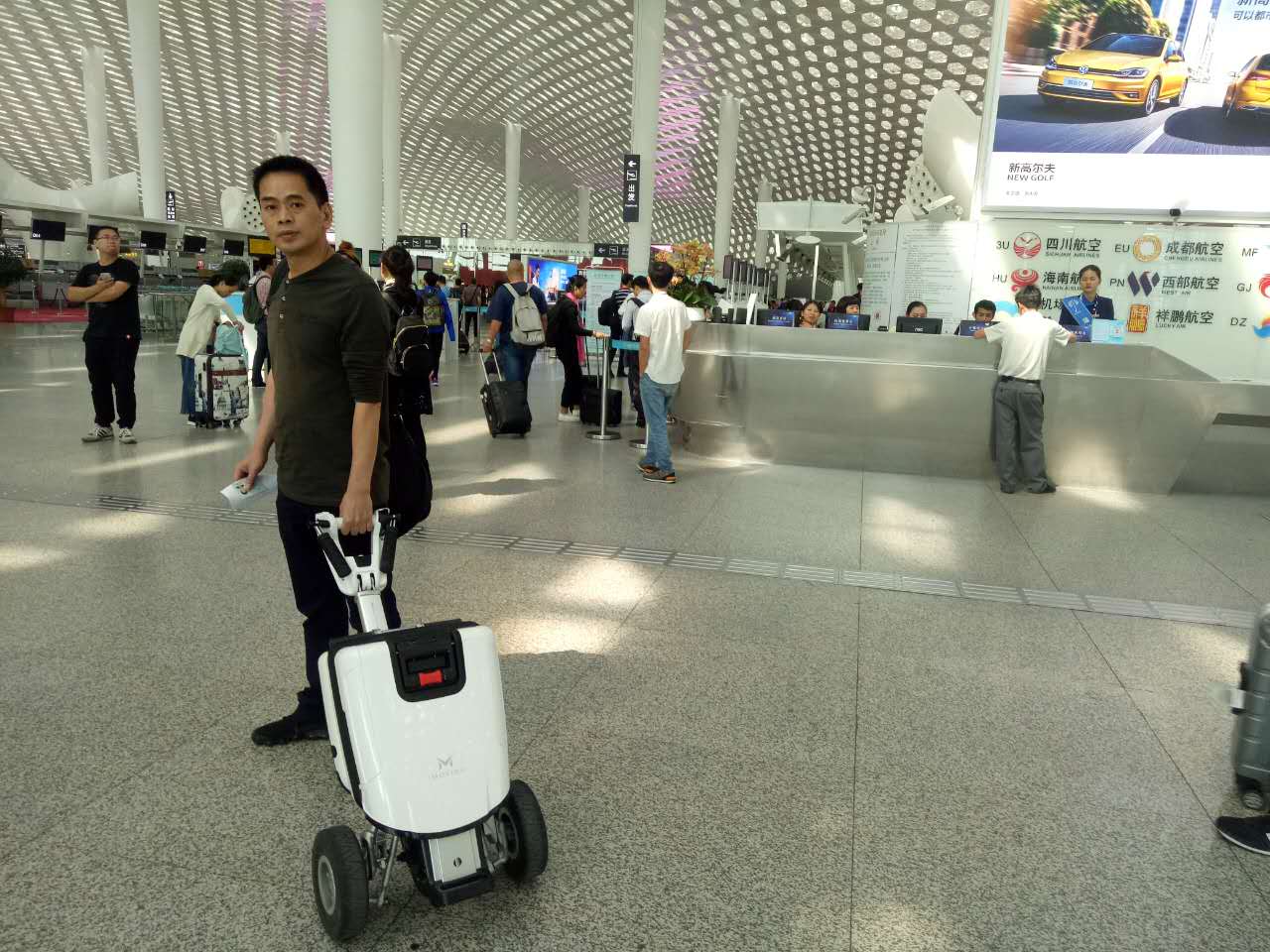 行李箱式電動代步車