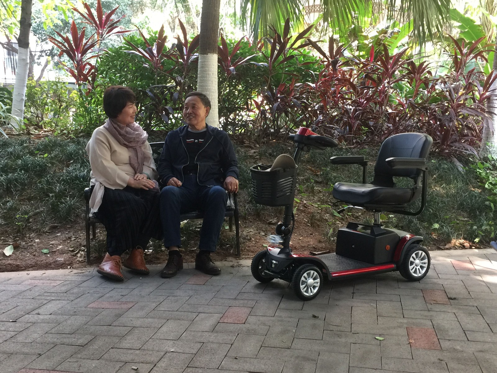 元亨老年人代步車
