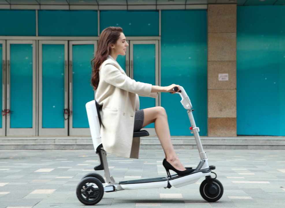 電動折疊老年代步車 電動折疊老年代步車