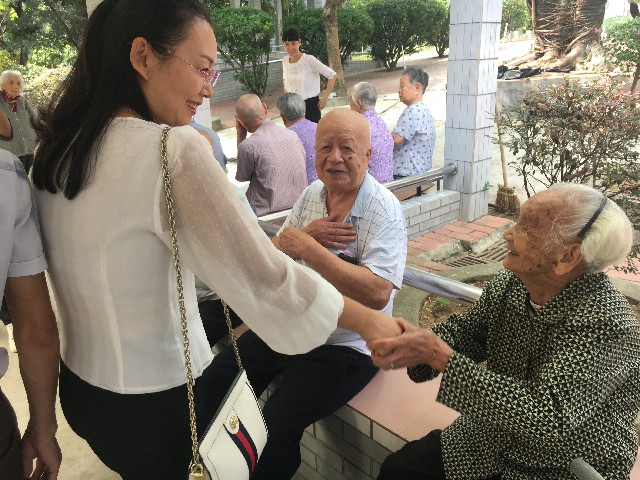 IMG_0701~1.jpg IMG_0701~1.jpg